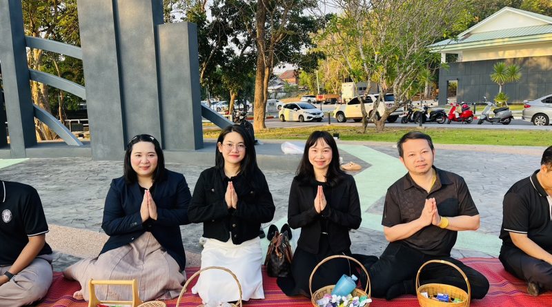 ร่วมกิจกรรมทำบุญตักบาตรพระสงฆ์ 9 รูป ในโครงการลานวัฒนธรรมสืบสานศาสตร์และศิลป์ไทเลย ร่วมกิจกรรมทำบุญตักบาตรพระสงฆ์ 9 รูป ในโครงการลานวัฒนธรรมสืบสานศาสตร์และศิลป์ไทเลย