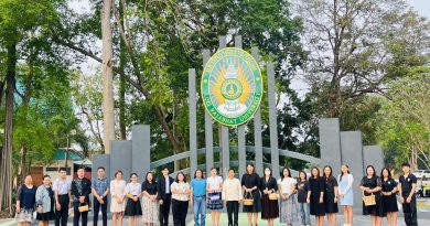 ร่วมกิจกรรมทำบุญตักบาตรพระสงฆ์ 4 รูป ในโครงการลานวัฒนธรรมสืบสานศาสตร์และศิลป์ไทเลย