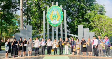 ร่วมกิจกรรมทำบุญตักบาตรพระสงฆ์ 9 รูป ในโครงการลานวัฒนธรรมสืบสานศาสตร์และศิลป์ไทเลย