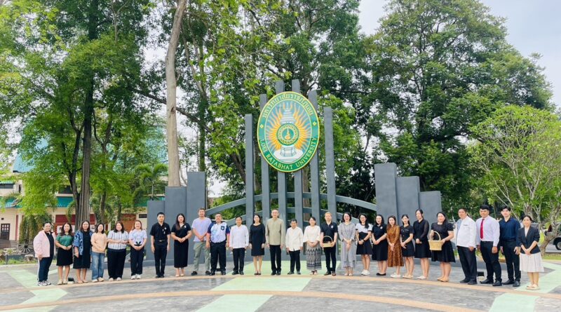 ร่วมกิจกรรมทำบุญตักบาตรพระสงฆ์ 9 รูป ในโครงการลานวัฒนธรรมสืบสานศาสตร์และศิลป์ไทเลย