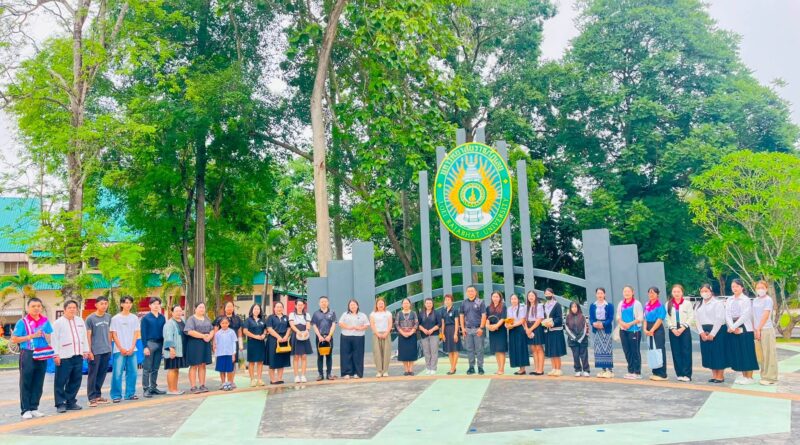 ร่วมกิจกรรมทำบุญตักบาตรพระสงฆ์ 9 รูป ในโครงการลานวัฒนธรรมสืบสานศาสตร์และศิลป์ไทเลย